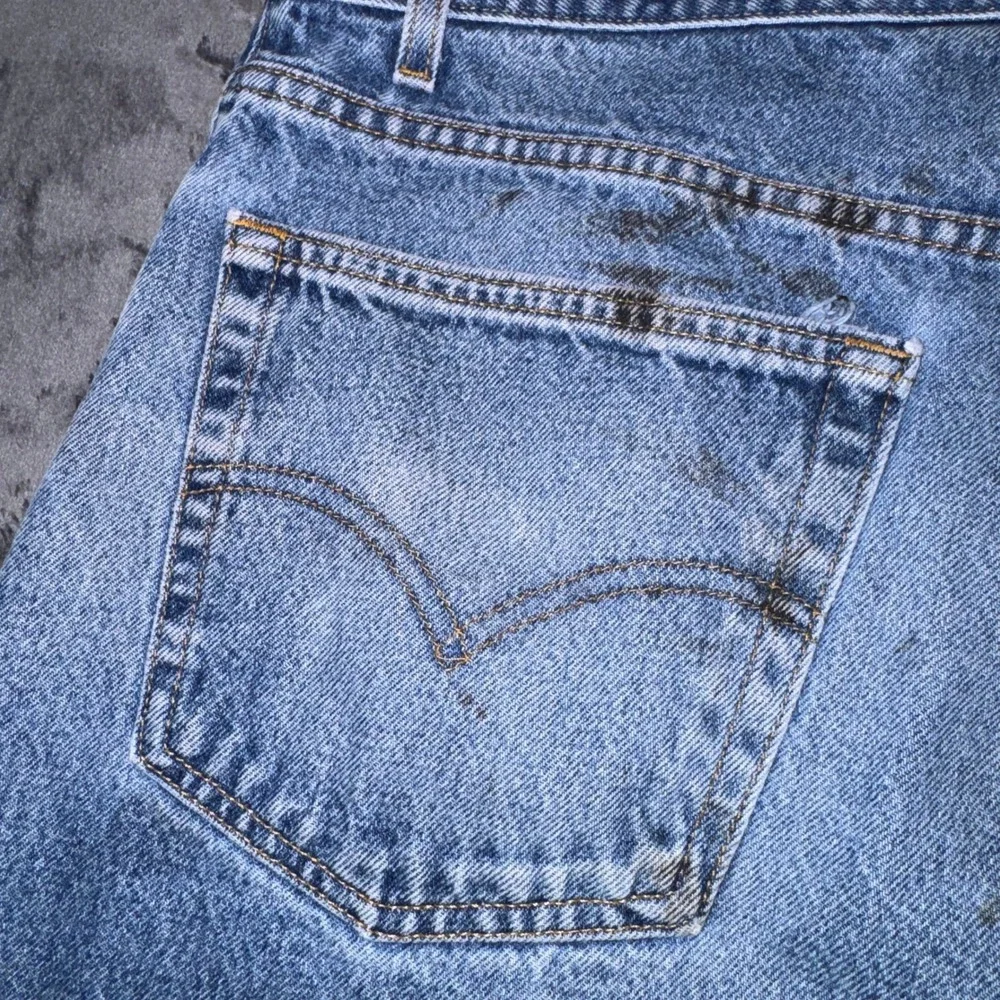 Vintage Levis 505 Regular Fit Straight Leg Jeans Blue Made in USA 40x30 0701